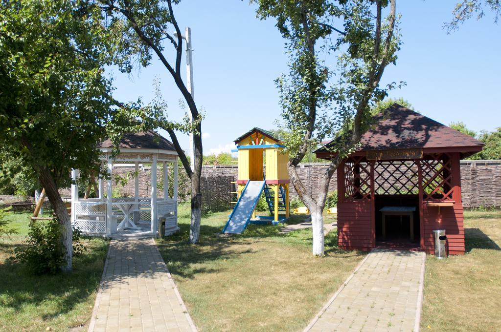 Ligena Hotel Boryspil Exterior photo