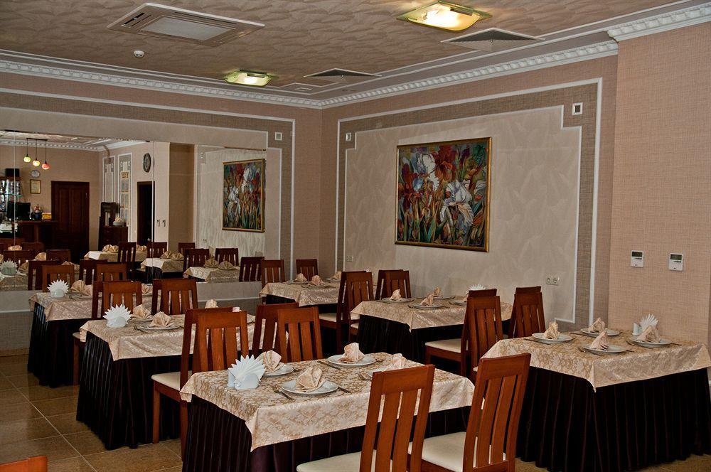 Ligena Hotel Boryspil Exterior photo
