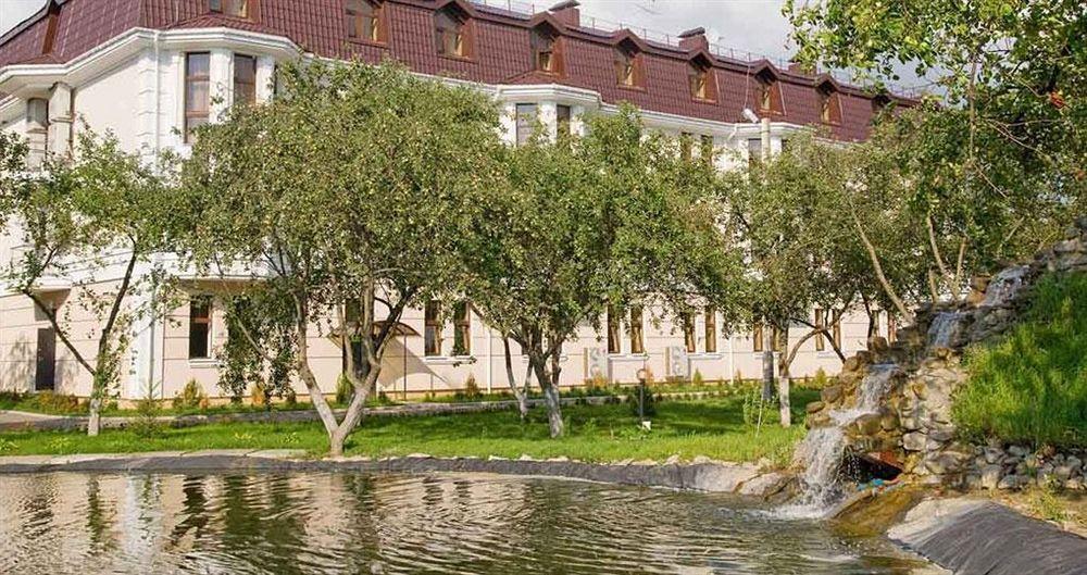 Ligena Hotel Boryspil Exterior photo